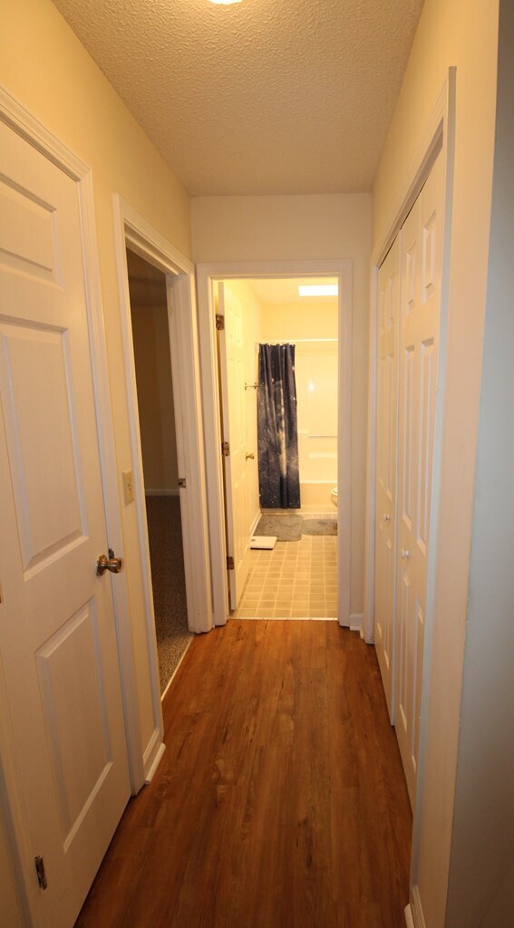 Building Photo - 60 Crowndale Ct