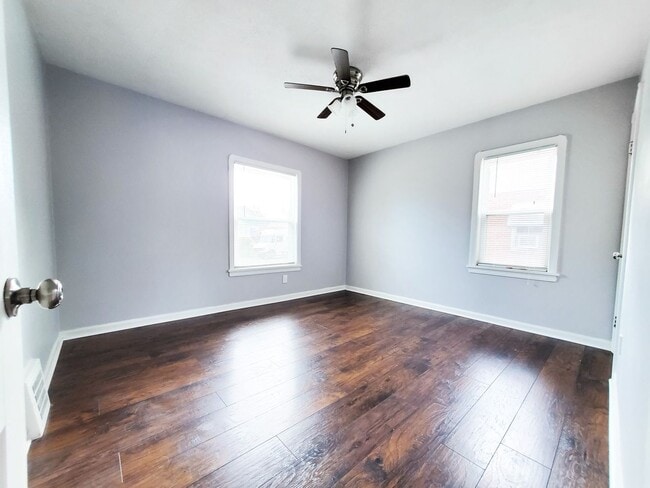 Building Photo - 3 Bed - 1.5 Bath Cape Cod for Rent in Willowick!