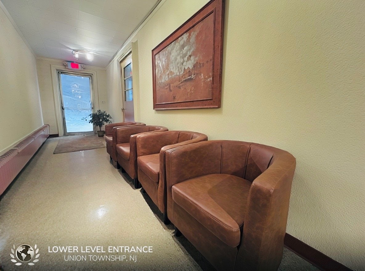 Building Photo - 301 Tucker Ave