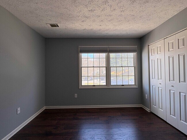 Building Photo - Great 2 Bedroom 2 Bath in Germantown