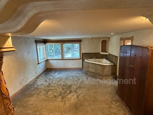 Building Photo - 13 N 3100 E