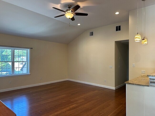 Building Photo - 72 Merrimac St