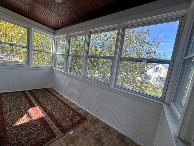 Building Photo - 677 Boston Ave