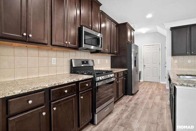 Building Photo - 1041 Sonoma Dr SW