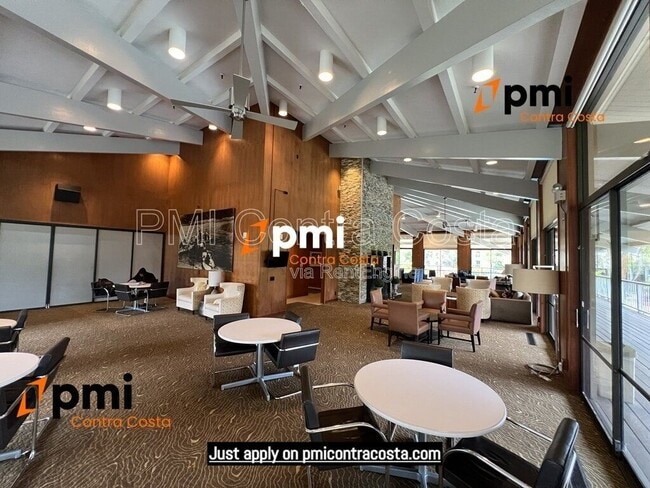 Building Photo - 460 N Civic Dr