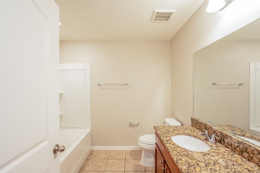 Building Photo - 9215 Freedom Hill Dr