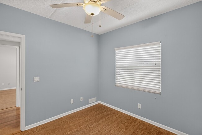 Building Photo - 29 Aledo Ct