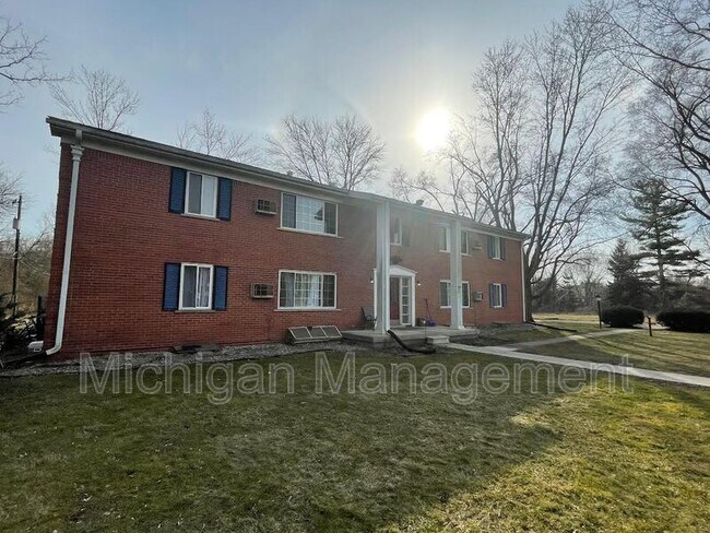 Building Photo - 59425 10 Mile Rd