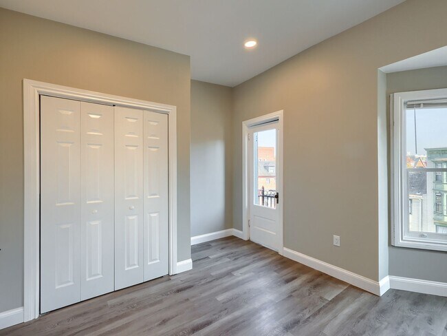 Building Photo - 612 N 2nd St