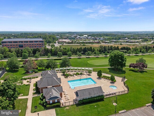 Building Photo - 43104 Baltusrol Terrace