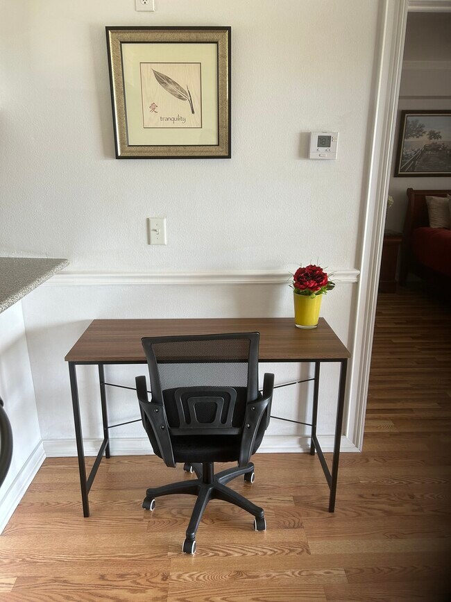 Building Photo - 2875 Palm Beach Blvd