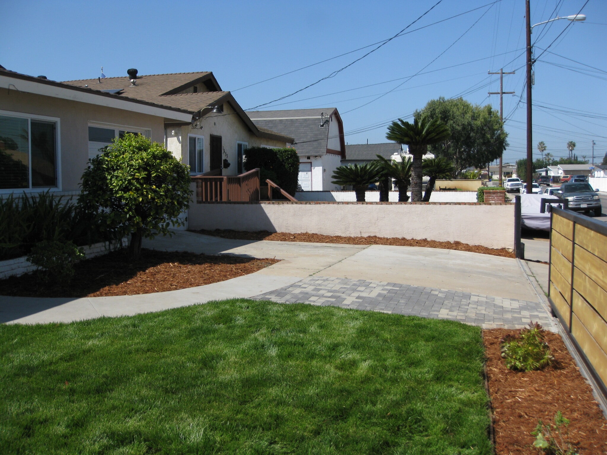 Building Photo - 1641 Evergreen Ave