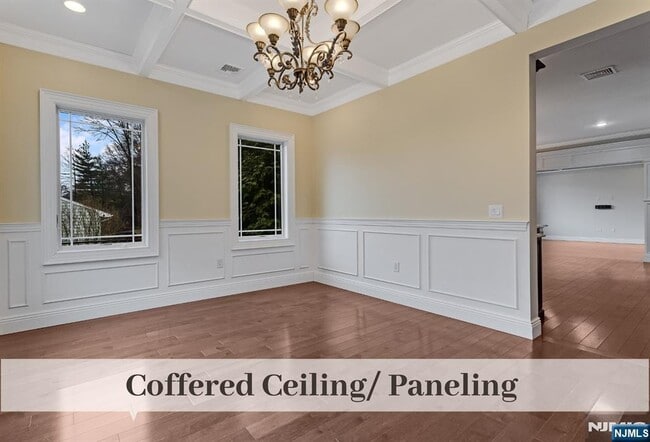 Building Photo - 230 Hillcrest Rd