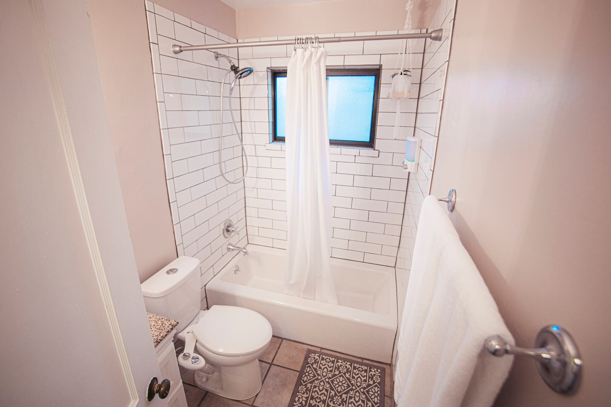 Building Photo - 143 Rte 66