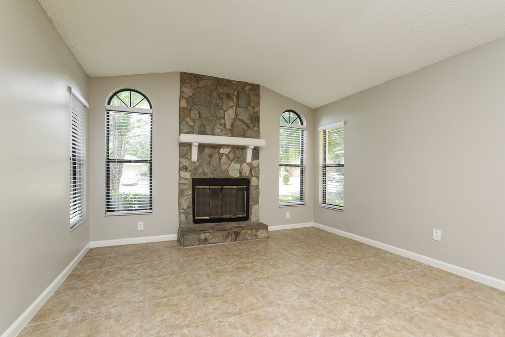 Building Photo - 336 Alba Ln