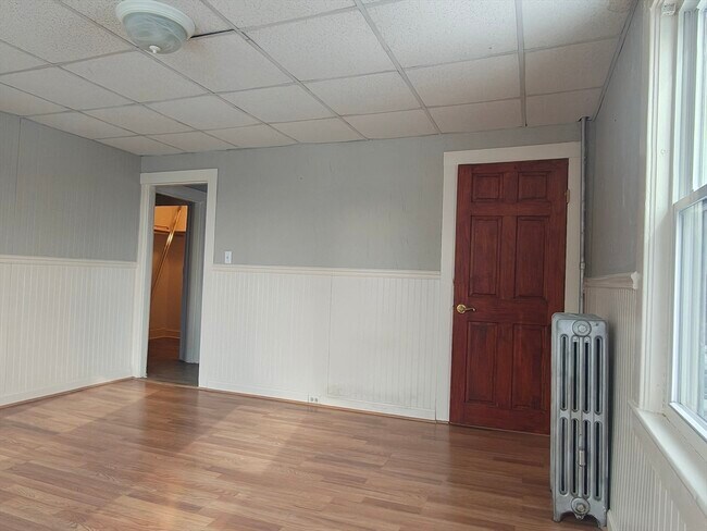 Building Photo - 7 Congress St