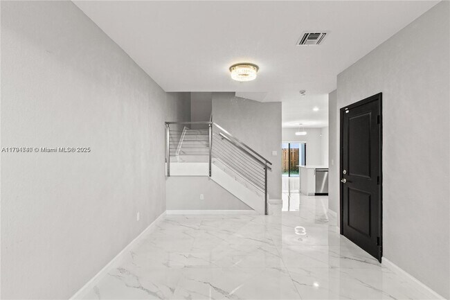 Building Photo - 221 SW 159th Way