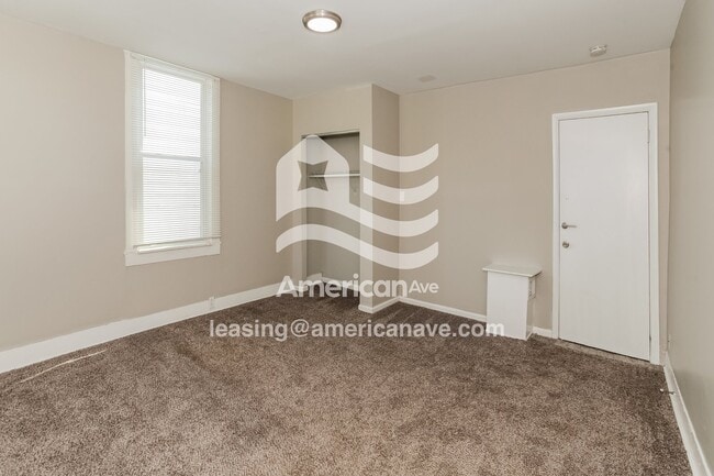 Building Photo - 305 Pershing Ave