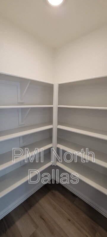 Building Photo - 10609 Potawatomi Ln