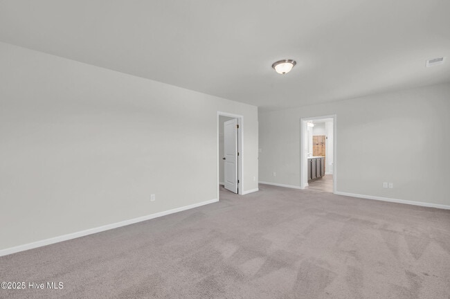 Building Photo - 706 Lenox Dr