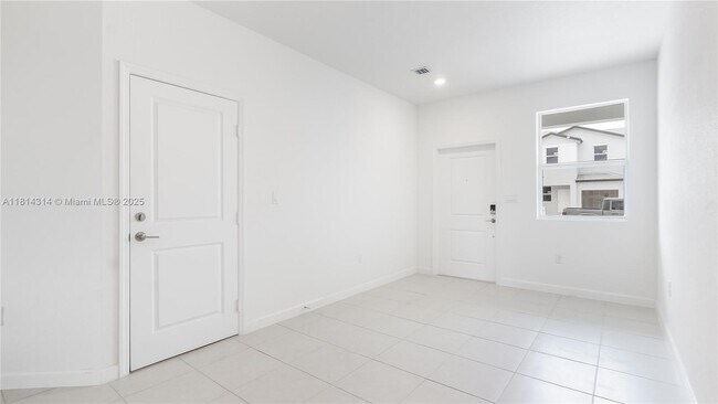 Building Photo - 17872 SW 359th Ter