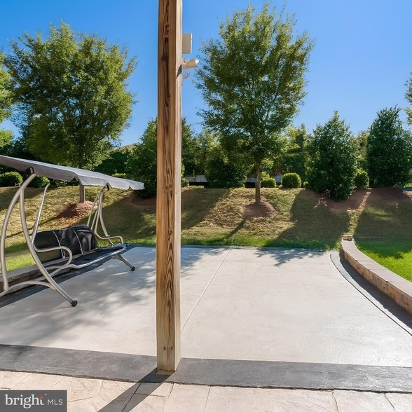 Building Photo - 21493 Willow Breeze Sq