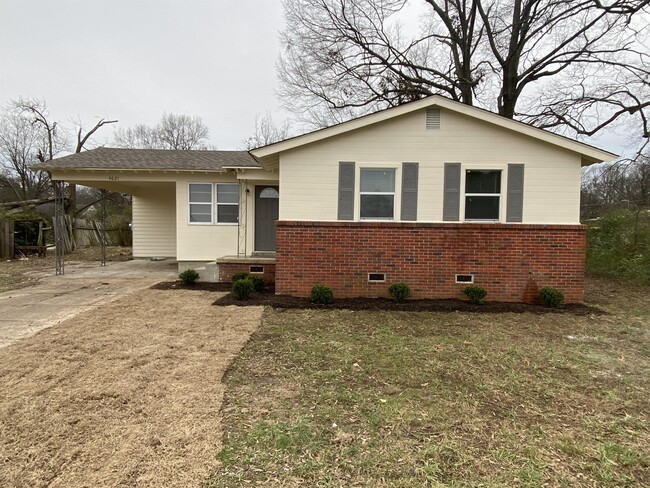 Building Photo - 4621 Cottonwood Rd