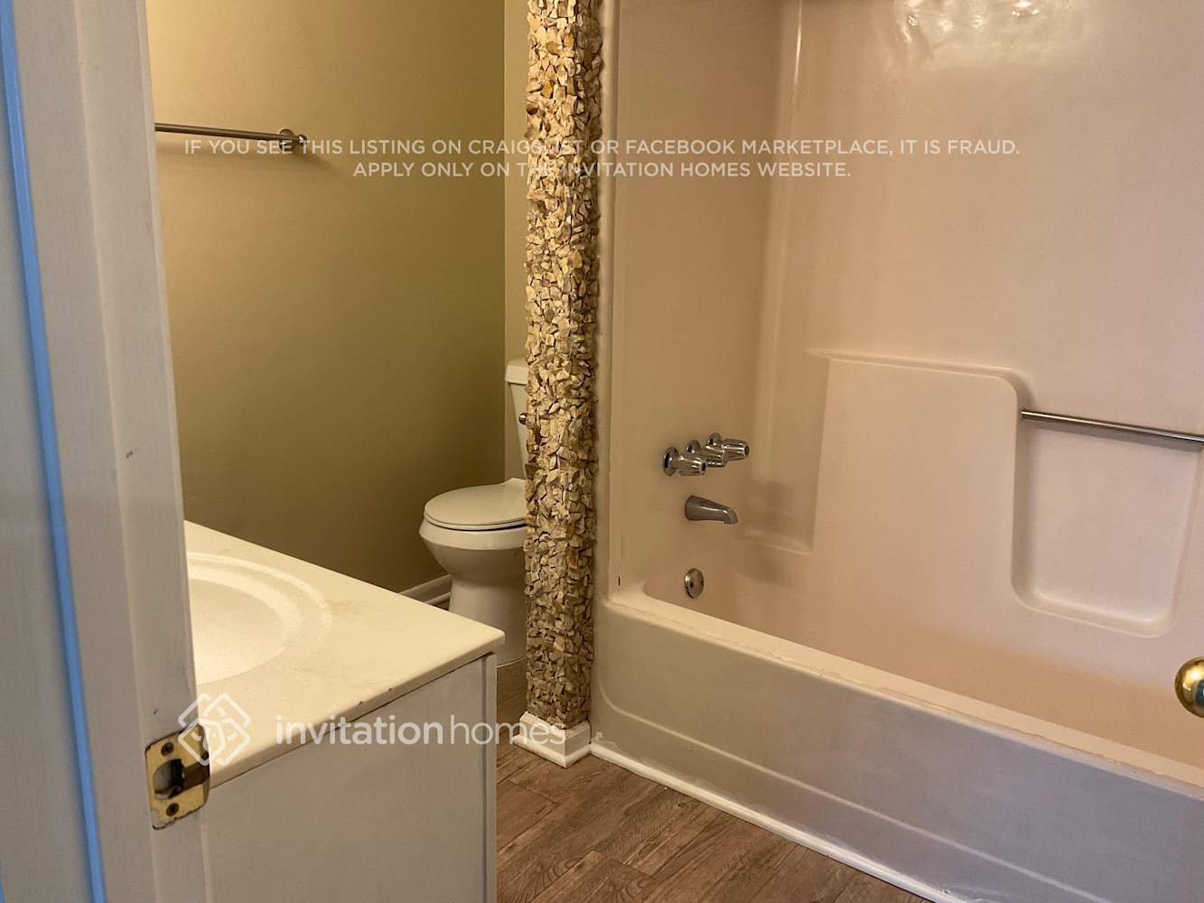 Building Photo - 1950 Tomahawk Ln