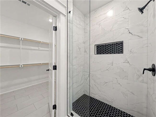 Building Photo - 7842 Scenic Vly Ave