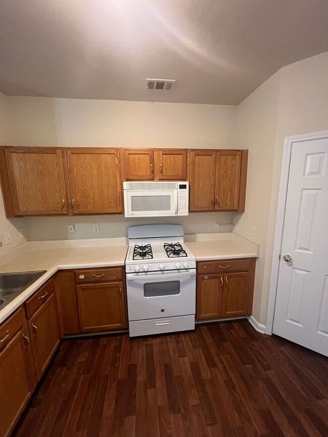 Building Photo - !!!WARNING: AVOID SCAMS CONFIRM RENTAL AT ...