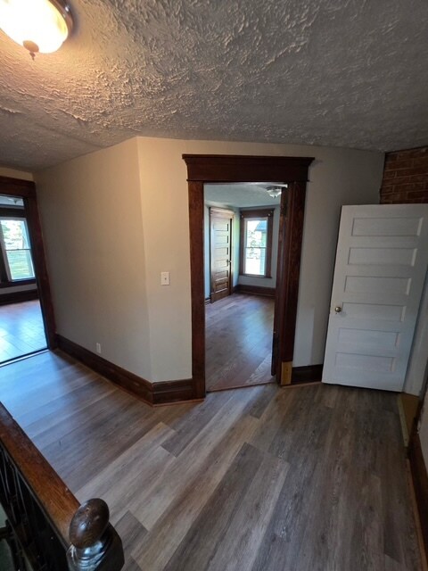 Building Photo - 164 E Church St