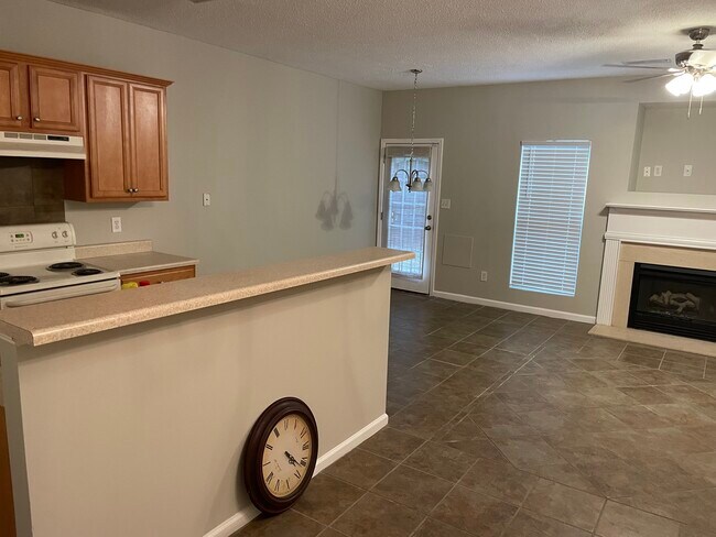 KITCHEN - 11483 S Glen St