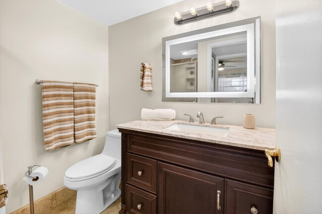 Building Photo - 173 Flanders C