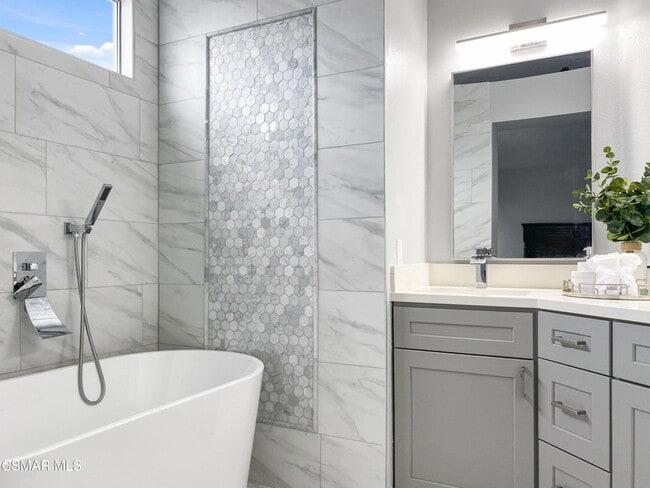 Building Photo - 2598 Winthrop Ct