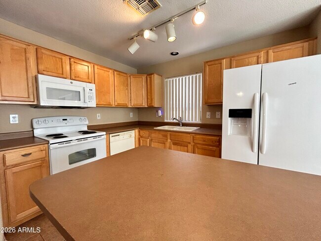 Building Photo - 2109 N 109th Ave
