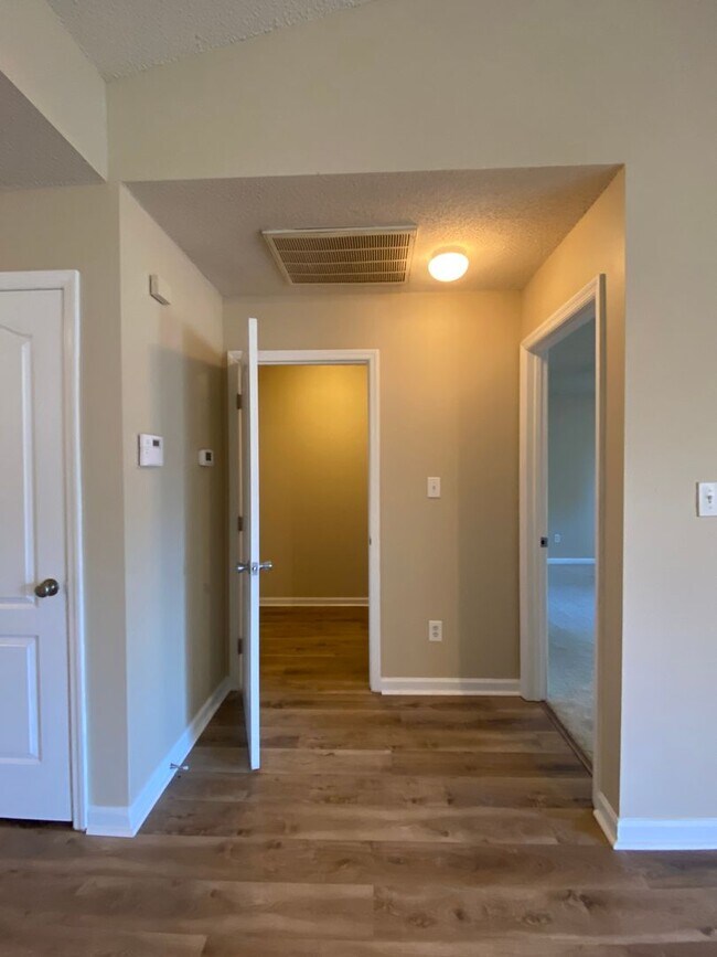 Building Photo - Available For Immediate Move-In!