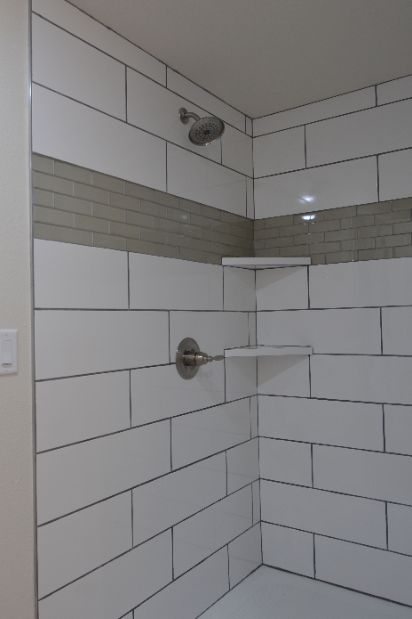 Building Photo - Newly Remodeled Home!