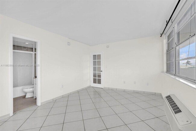 Building Photo - 5313 Collins Ave