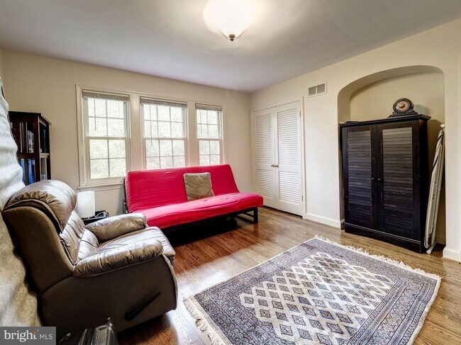 Building Photo - 2242 46th St NW