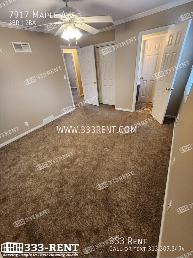 Building Photo - 7917 Maple Ave