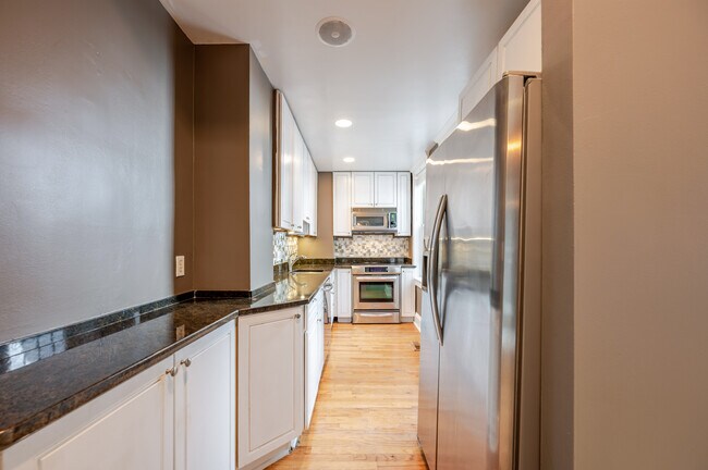Building Photo - 938 O St NW