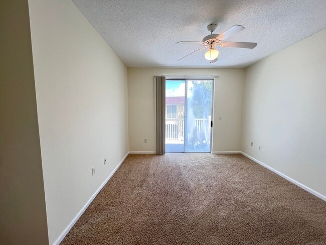Building Photo - Perfect apartment waiting for you!