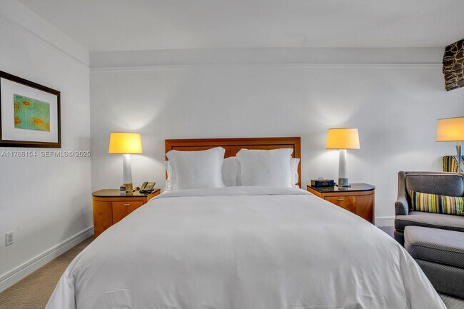 Building Photo - 1435 Brickell Ave