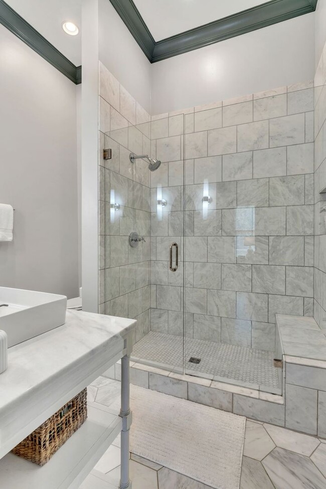 Building Photo - AVAILABLE SEPTEMBER 1ST. Beautifully Restored and FULLY Furnished professionally decorated East N...