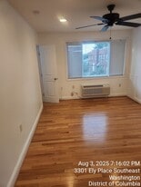 Building Photo - 3301 Ely Pl SE