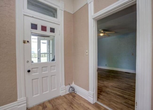 Building Photo - 330 W Withrow St