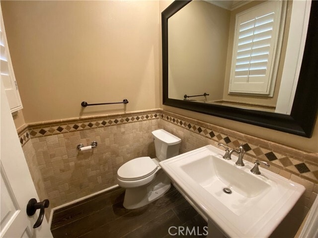 Building Photo - 1328 Acorn Pl