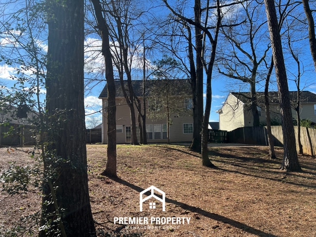 Building Photo - Spacious 4BR Huntsville Home with Hardwood Floors, Island Kitchen & Fenced Yard