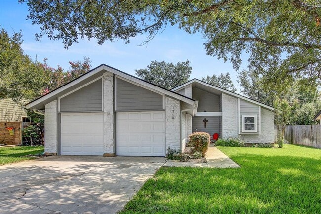 Building Photo - 1715 Foxfire Dr