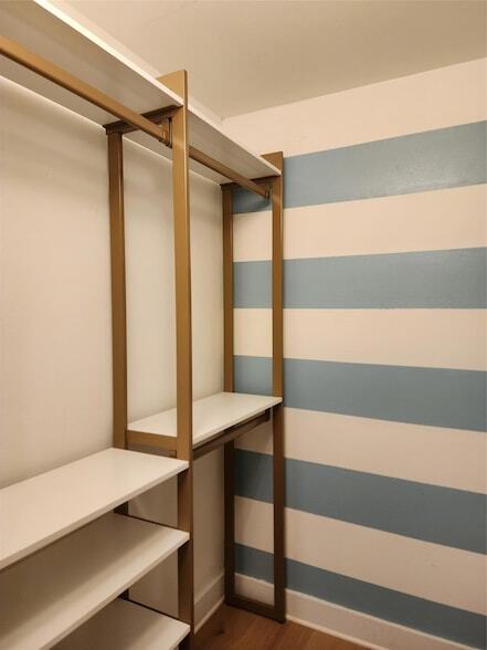 Building Photo - 1804 Kingwood Cove
